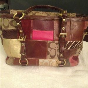 Preloved Coach leather material patchwork handbag